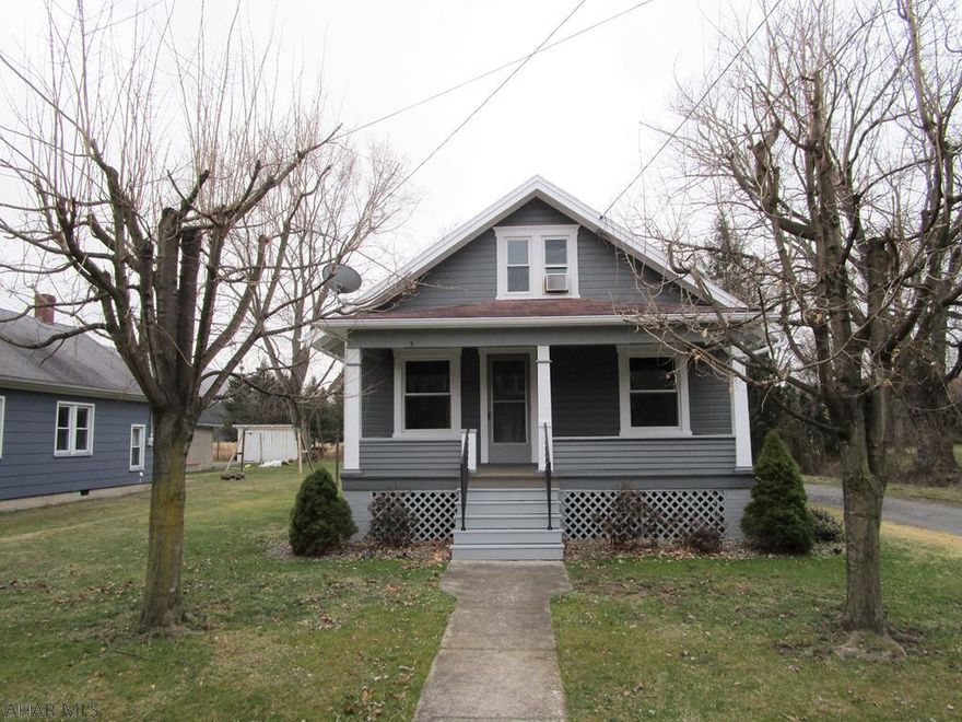 Cute as a button!!!  Move in ready for sure.  This quaint 2 BR, 1 BA home is screaming for a new owner to start make new memories here.  Spring Cove school district too! Nicely updated kitchen, w/dovetail construction, soft close drawers and lots of them.  Nicely done!   The mechanics are newer as well:  Hot water heater 2018, Furnace (approx) Oct 2010 w/transferrable lifetime warranty, new well pump 2015, double fuel oil tanks 275 each (load up when prices are lower in Summer months). Double pane windows w/lifetime warranty.   Laundry is conveniently located on main level, but there's also hook-ups in basement.    Interior french drain going to sump pump in basement already installed:)  Seller just had the exterior painted for new buyer.