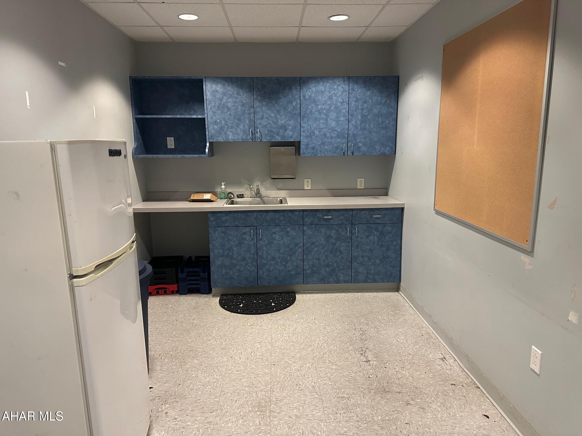 None - Commercial Lease