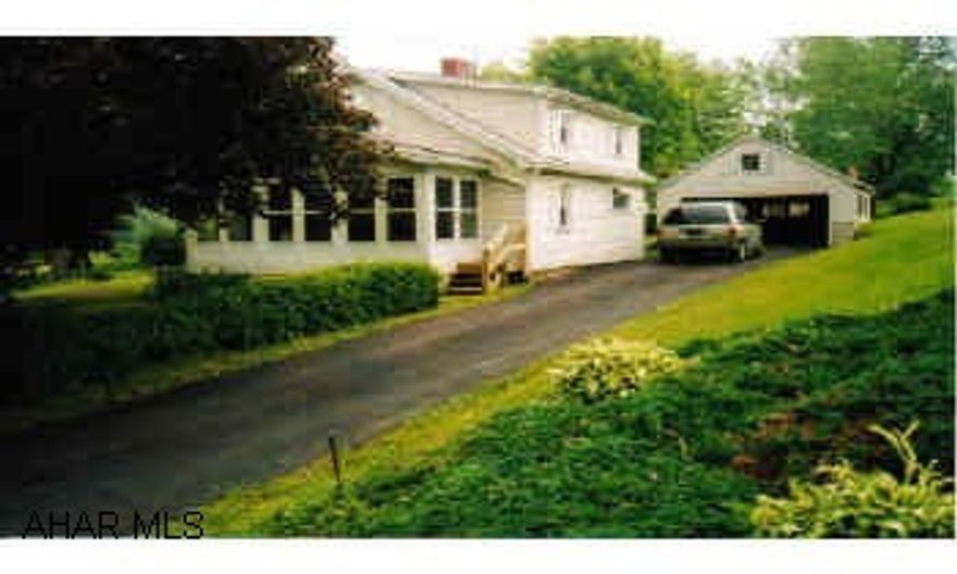 Nice 3 bedroom cape cod vinyl sided. To be sold with all appliances and furniture. Nice 3 bedroom cape cod vinyl sided. To be sold with all appliances and furniture.