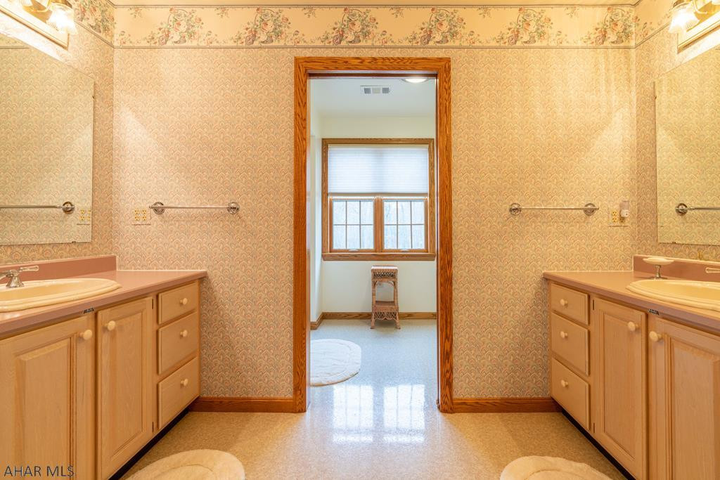 Stonehedge - Residential