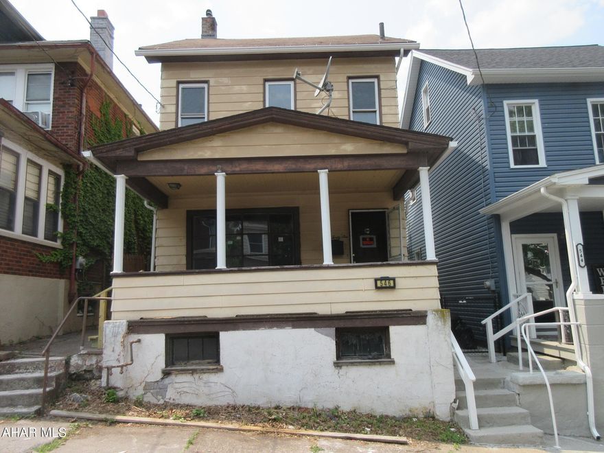 Fairview area 2 story fixer-upper in need of TLC. Lots of potential for handypersons. BUYER PAYS BOTH TRANSFER TAX AND DEED PREP.