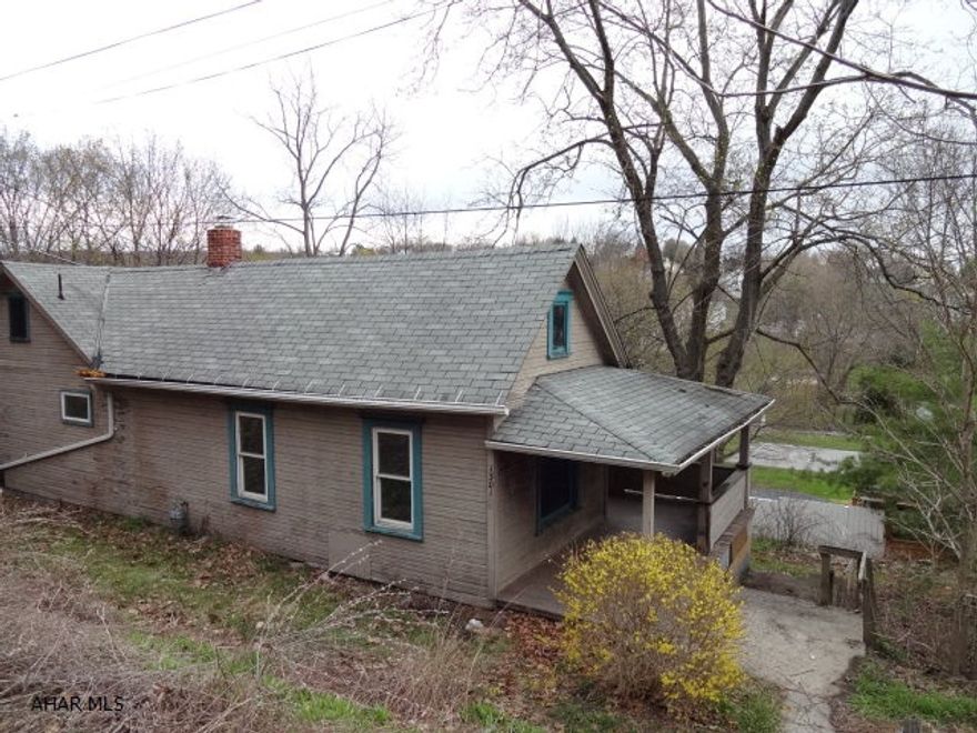 Property being sold As is Buyer must pay 2% transfer tax. Earnest money checks in Cashiers check payable to Colony Realty Group, LTD. This property eligible under Freddie Mac First Look Initiative through 7/28/14. Homesteps offers credit at closing for actual price of home warranty up to $500 for owner-occupant. Ask about details.