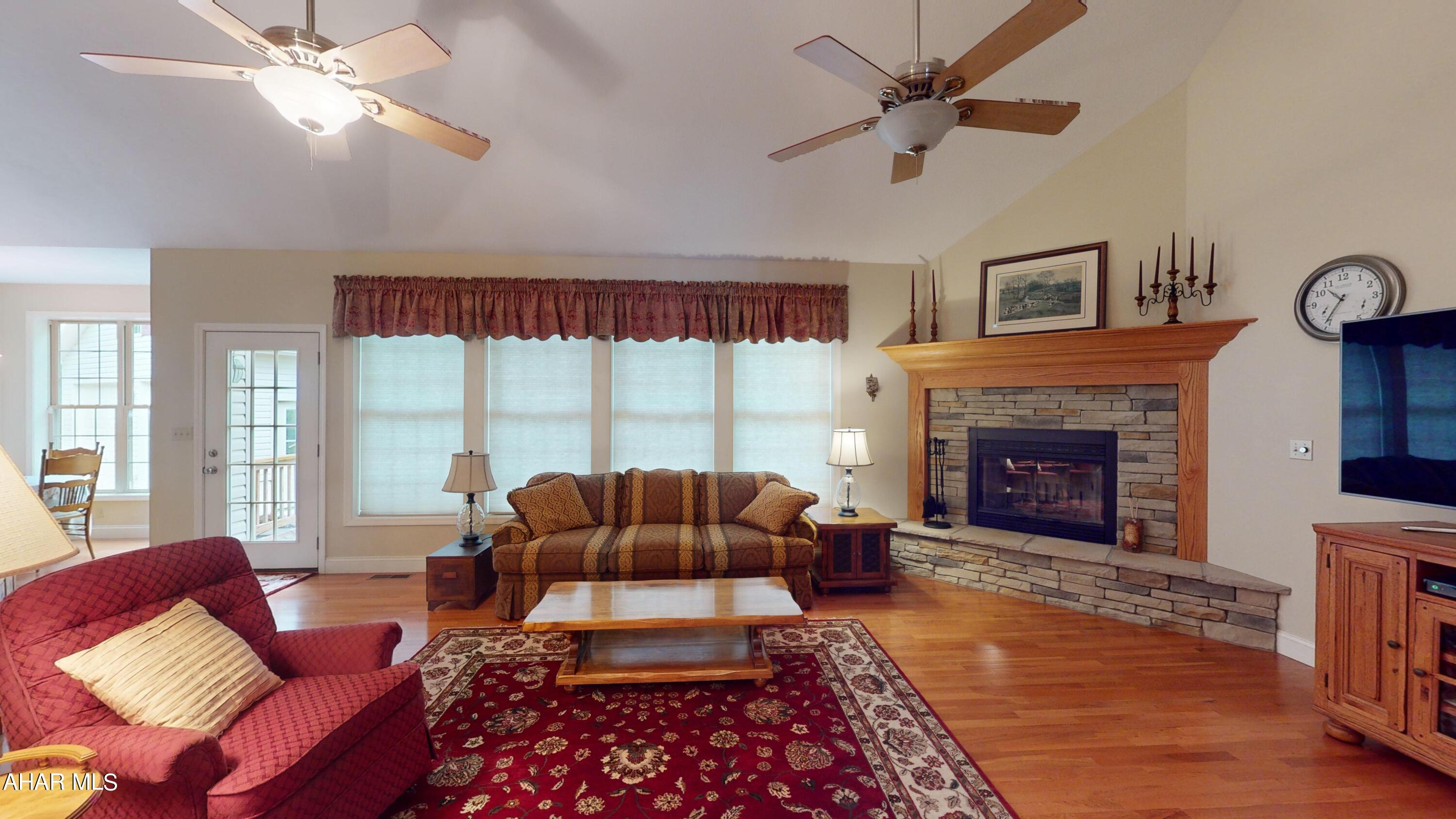 Fox Hollow - Residential