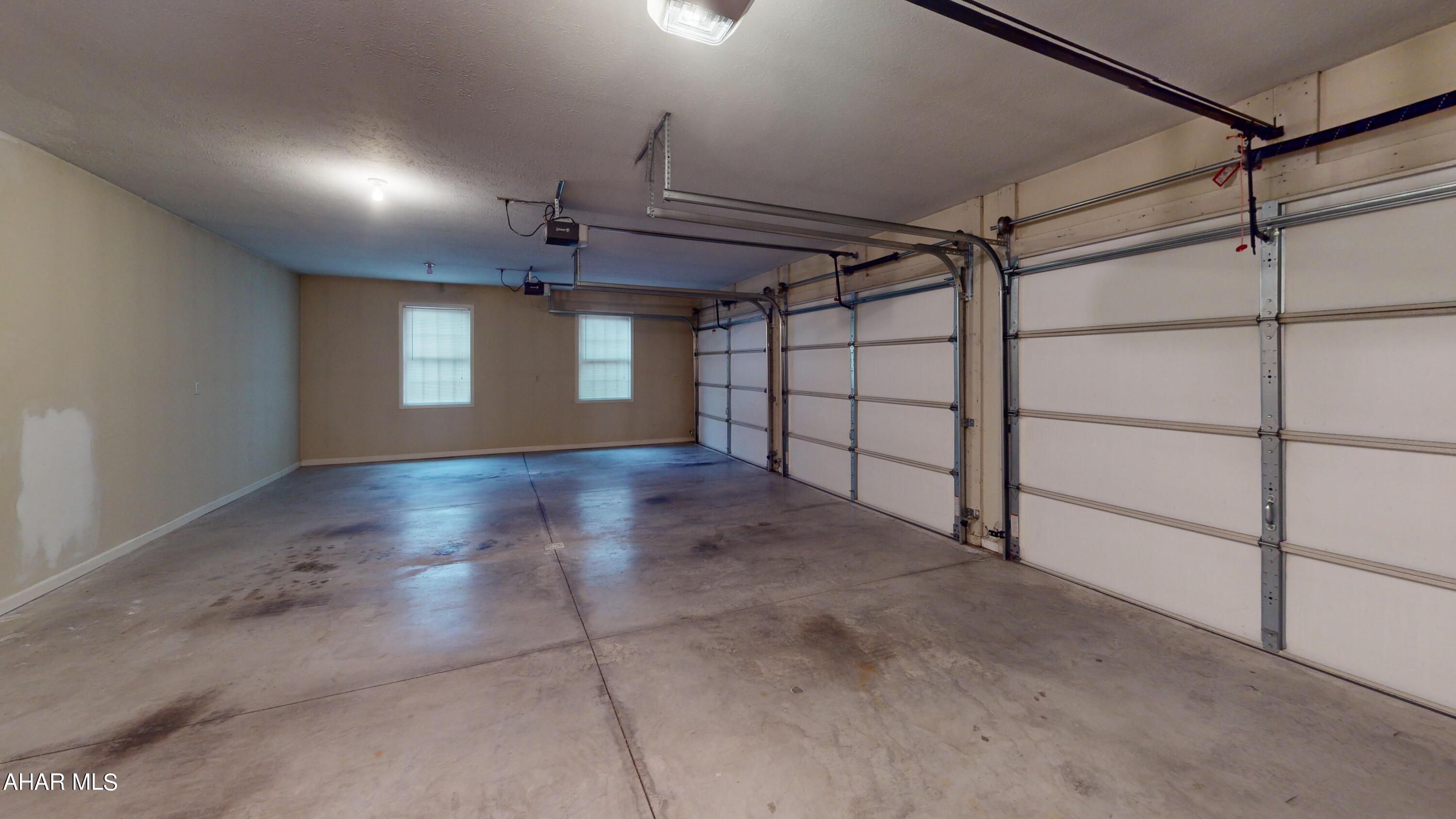 Fox Hollow - Residential