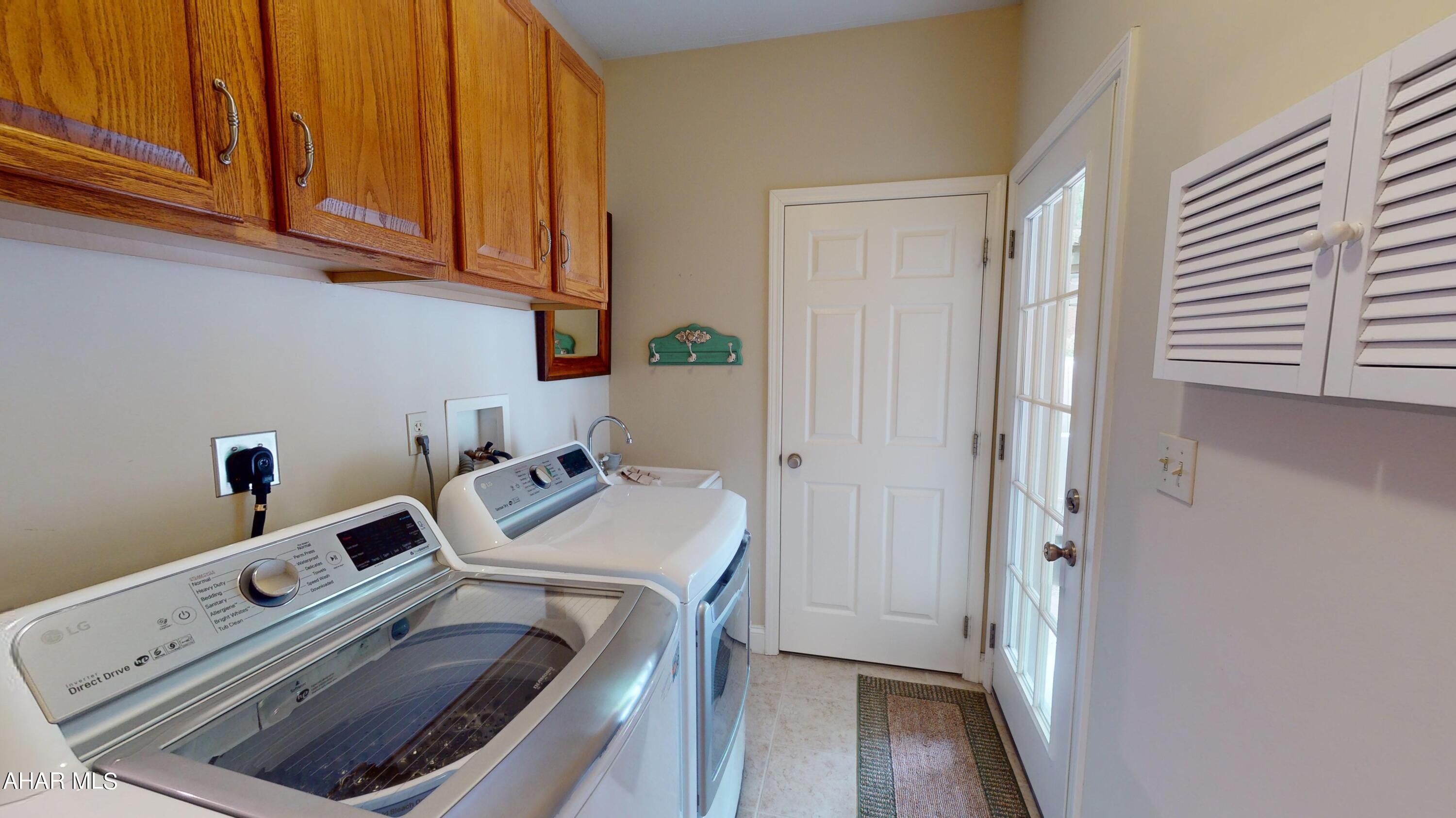 Fox Hollow - Residential