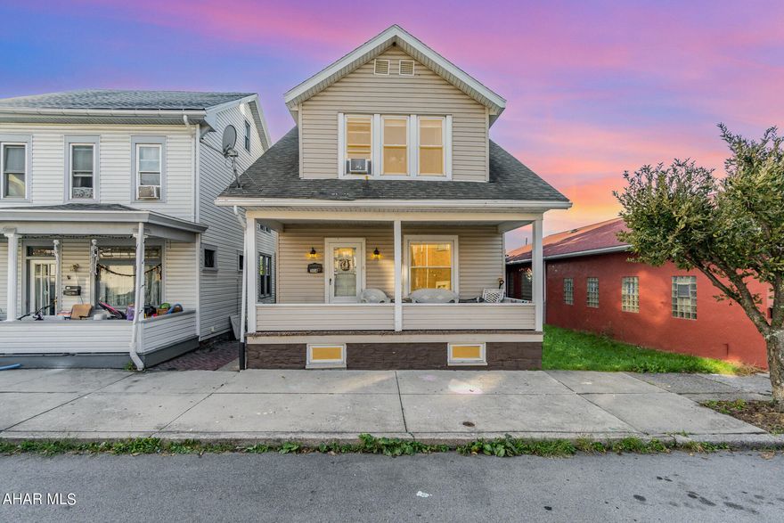 Welcome home to this charming East End home! Step inside to admire the beautiful, original woodwork and details that make this house a gem! Featuring a 2-car garage, a fenced in yard and some updates. This 3-Bedroom 1-Bath house is ready for you to move right in!