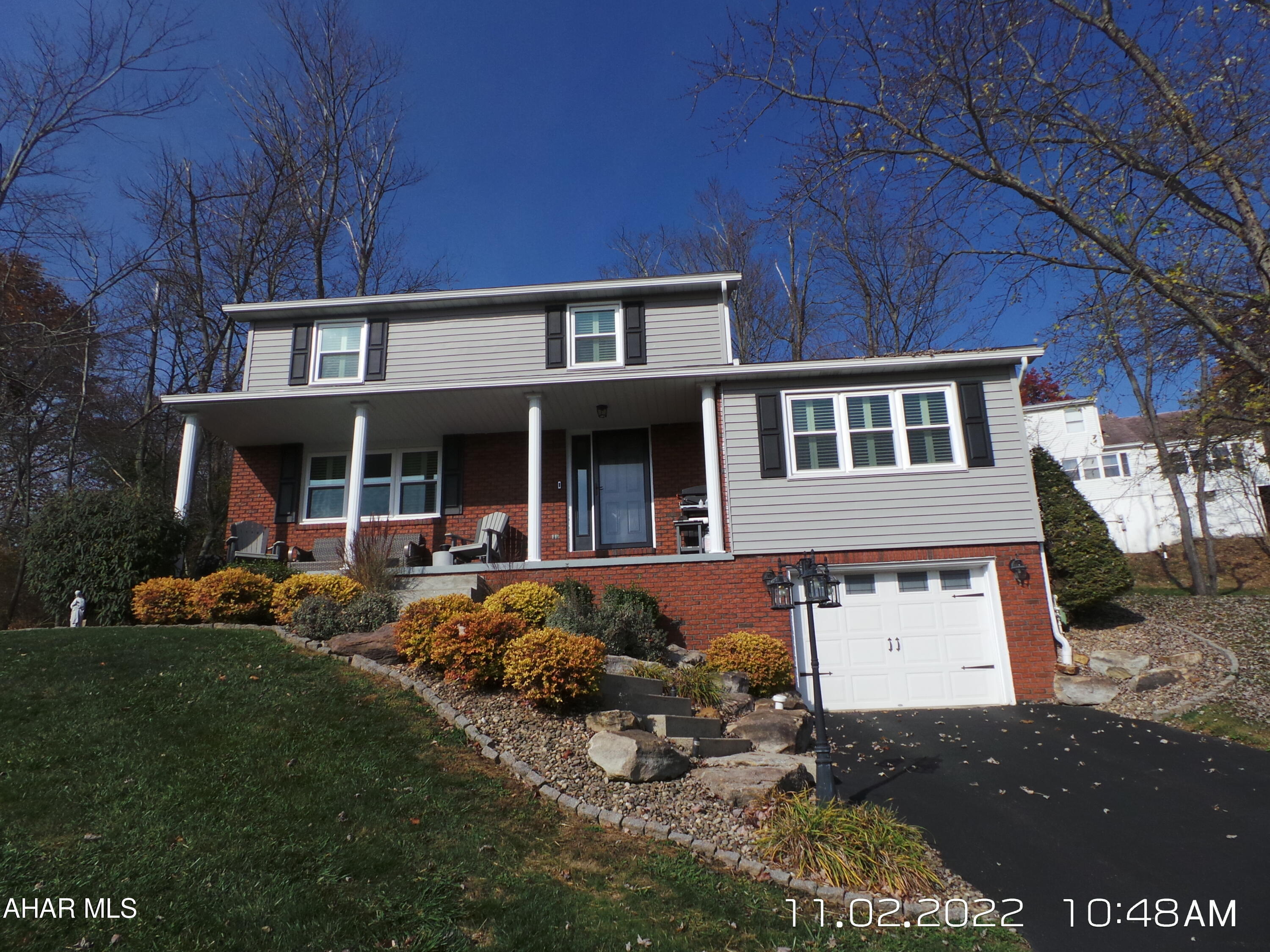 Holiday Manor - Residential