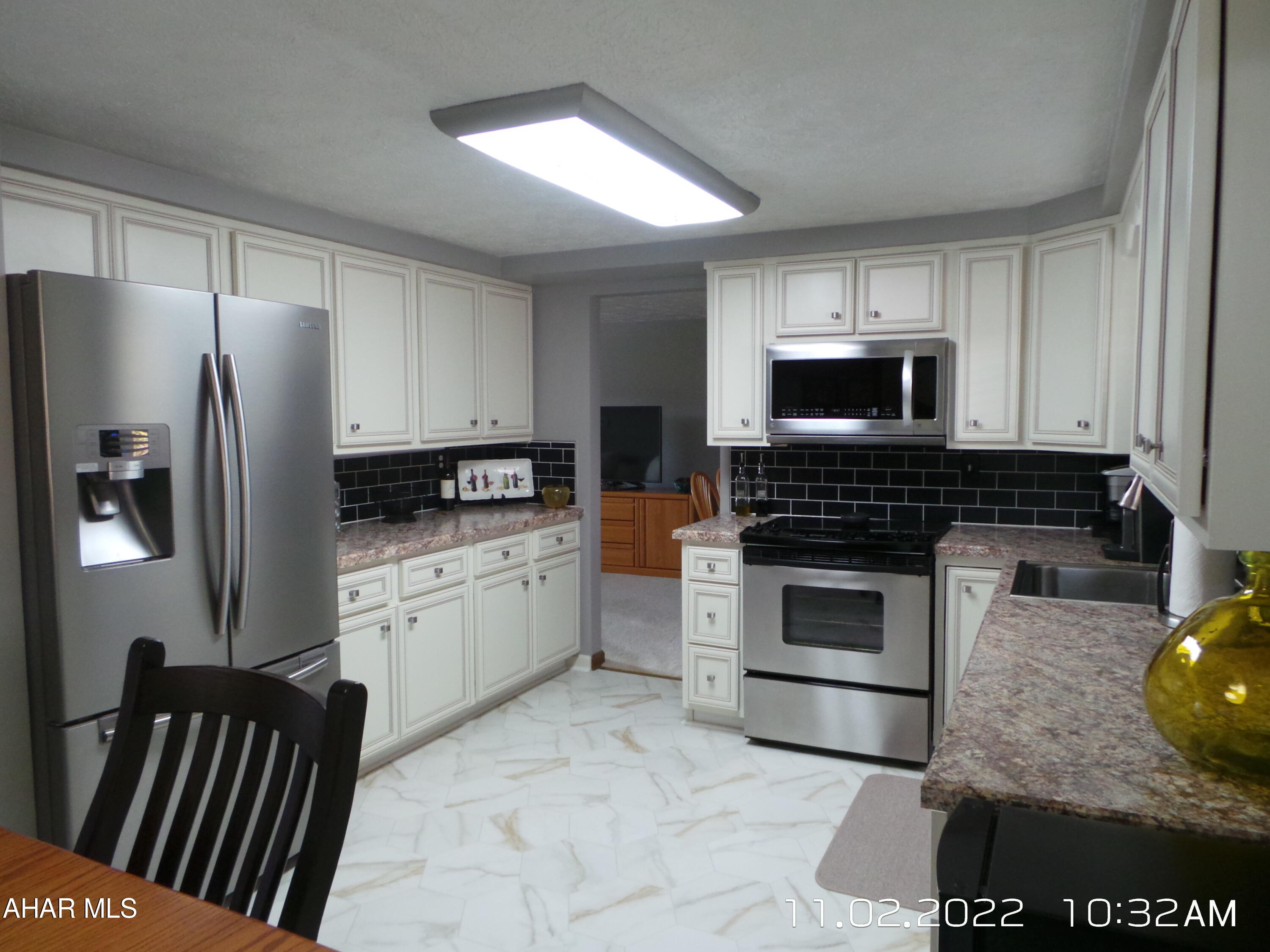 Holiday Manor - Residential