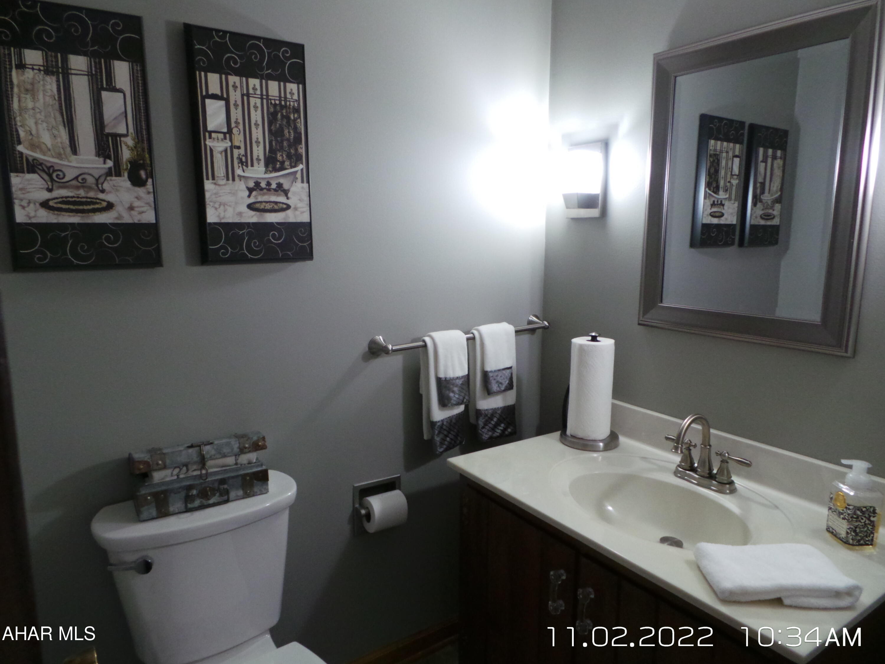 Holiday Manor - Residential