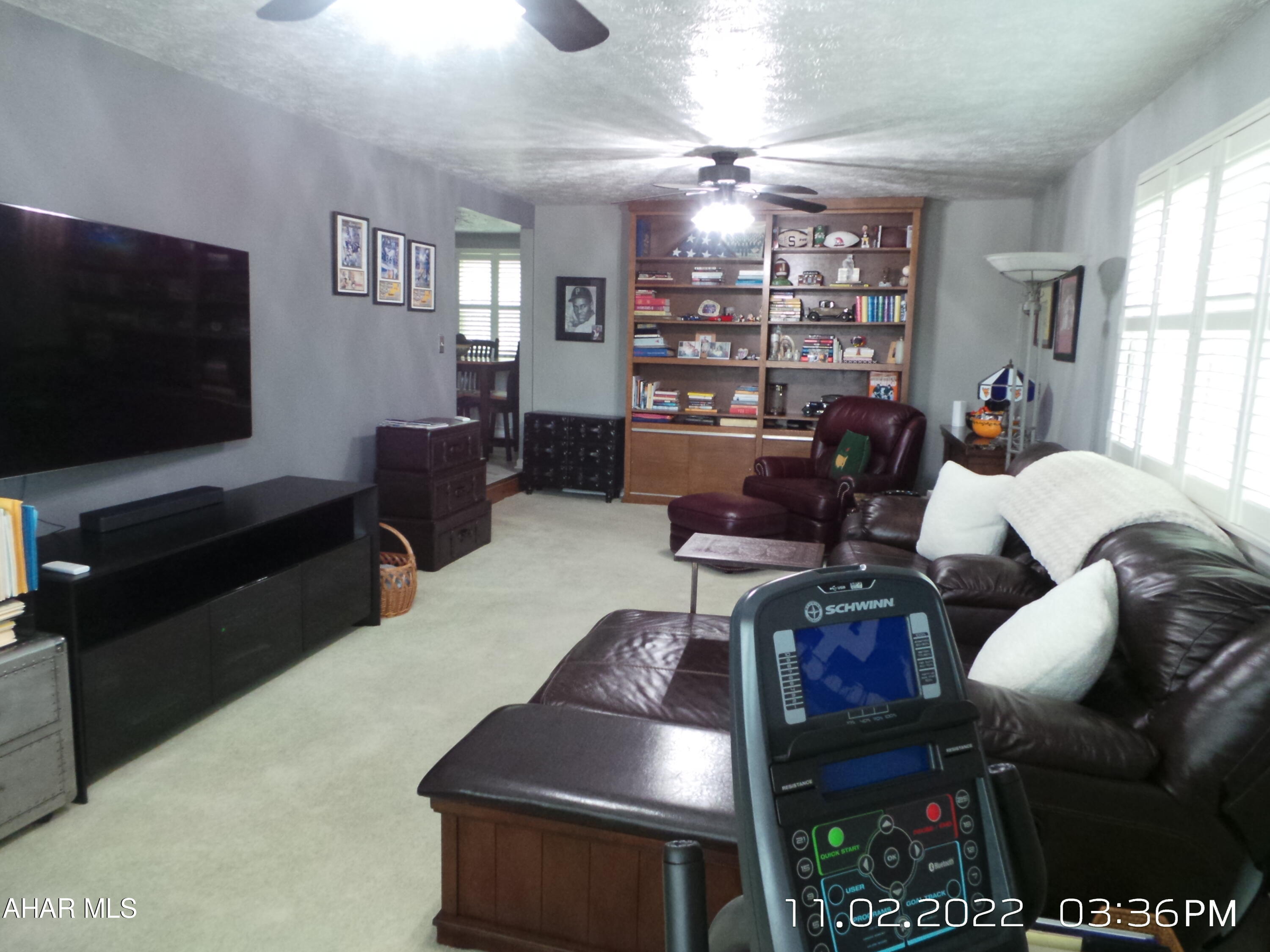 Holiday Manor - Residential