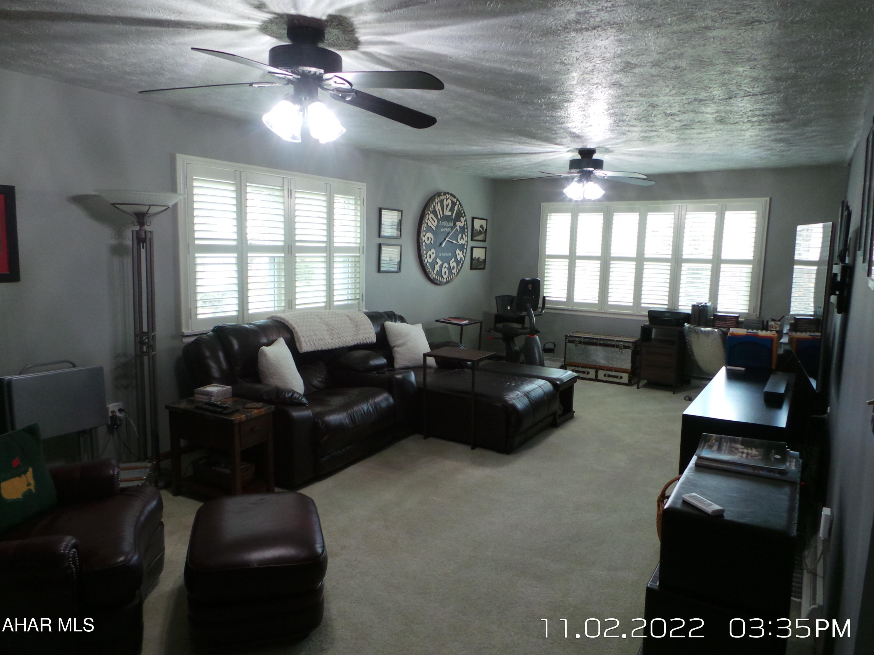 Holiday Manor - Residential