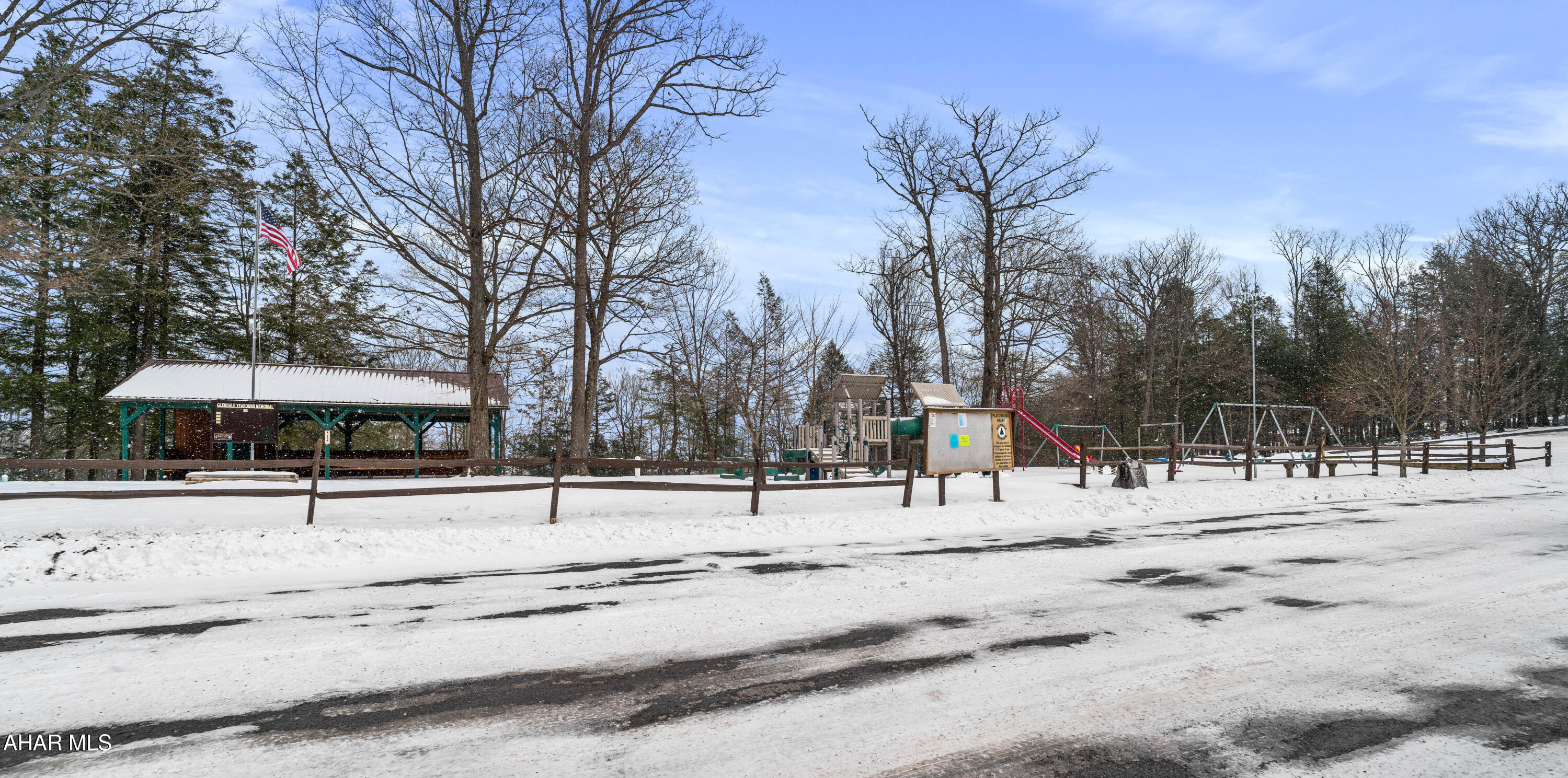 Glendale Yearound - Residential