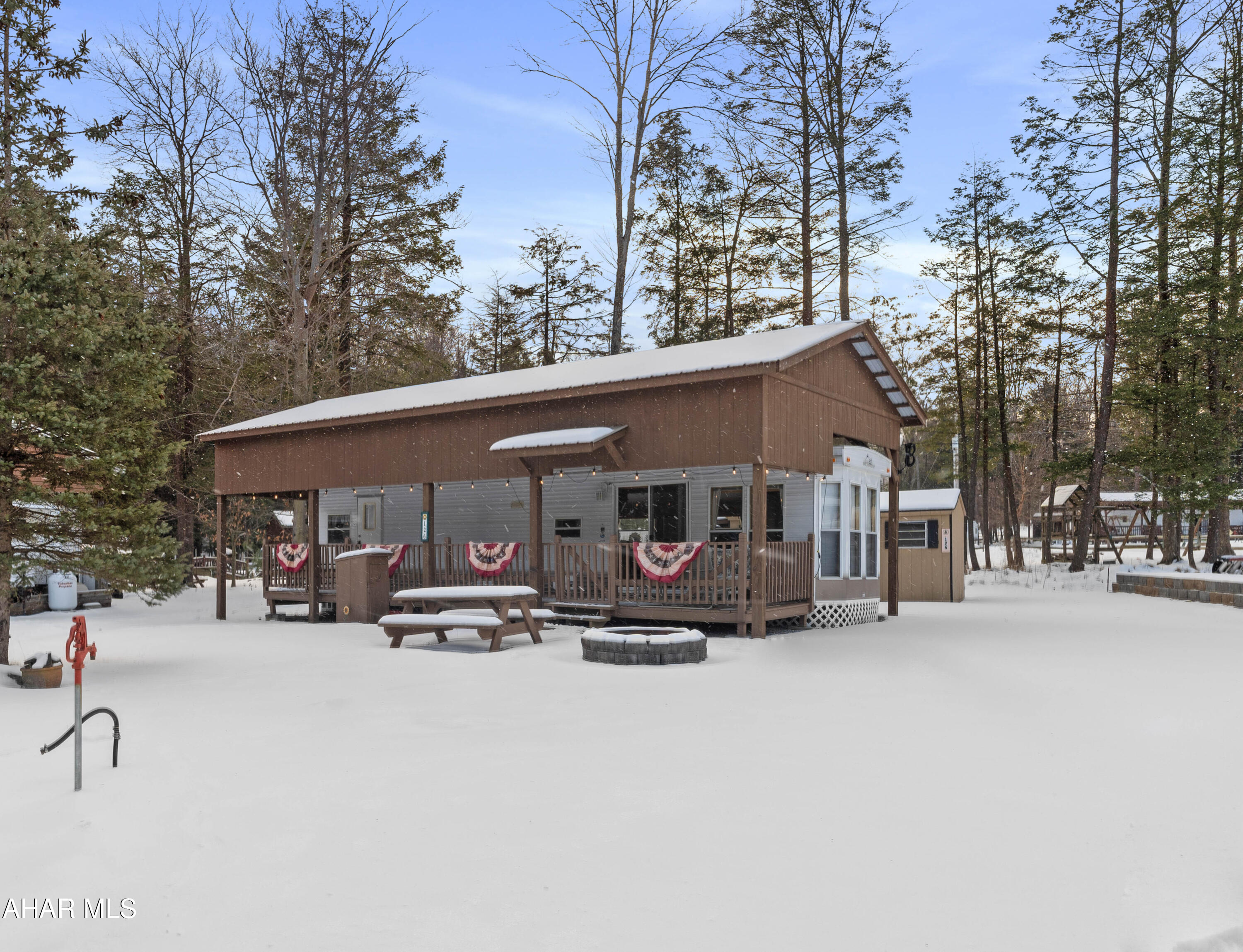 Glendale Yearound - Residential