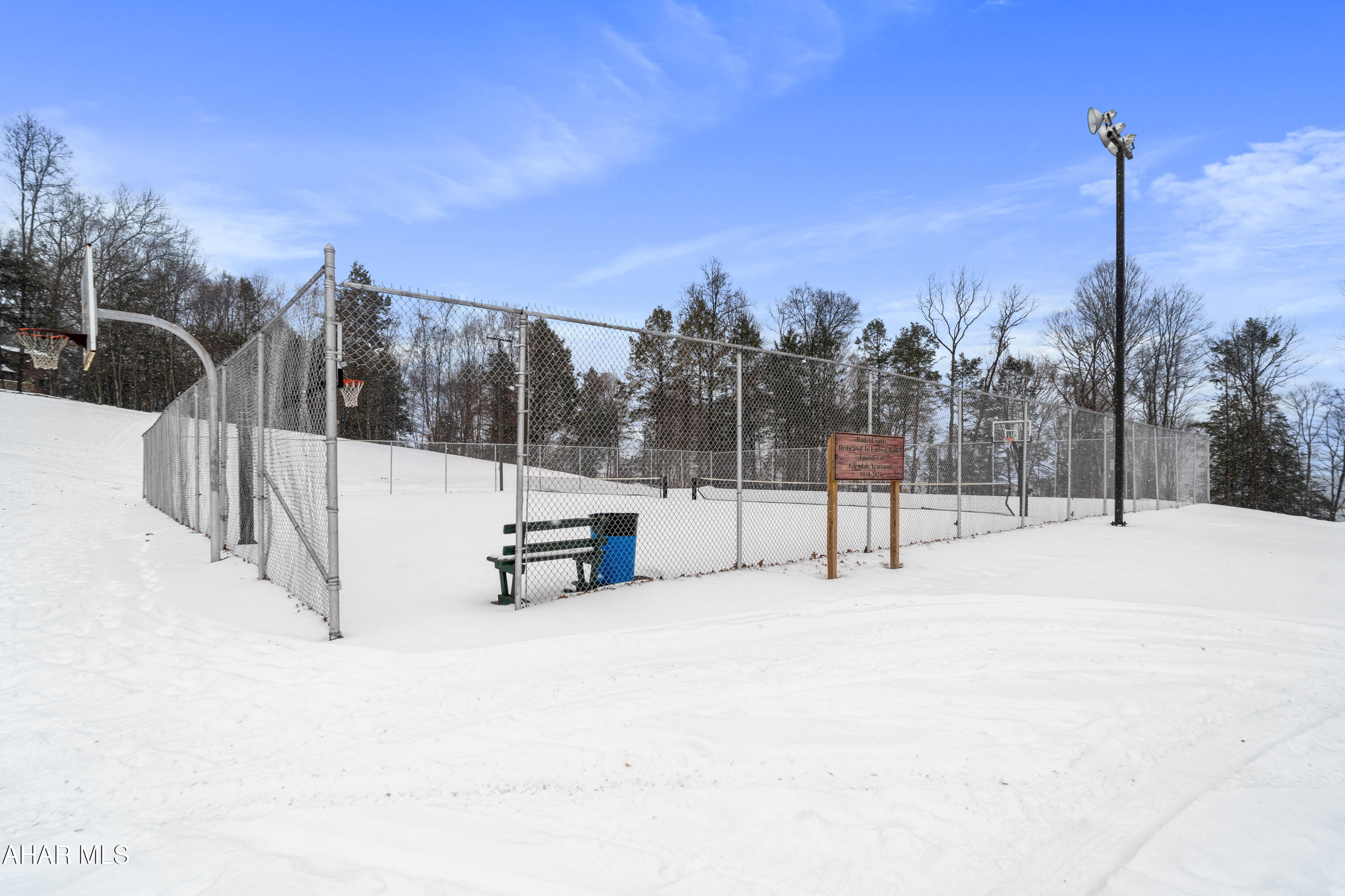 Glendale Yearound - Residential