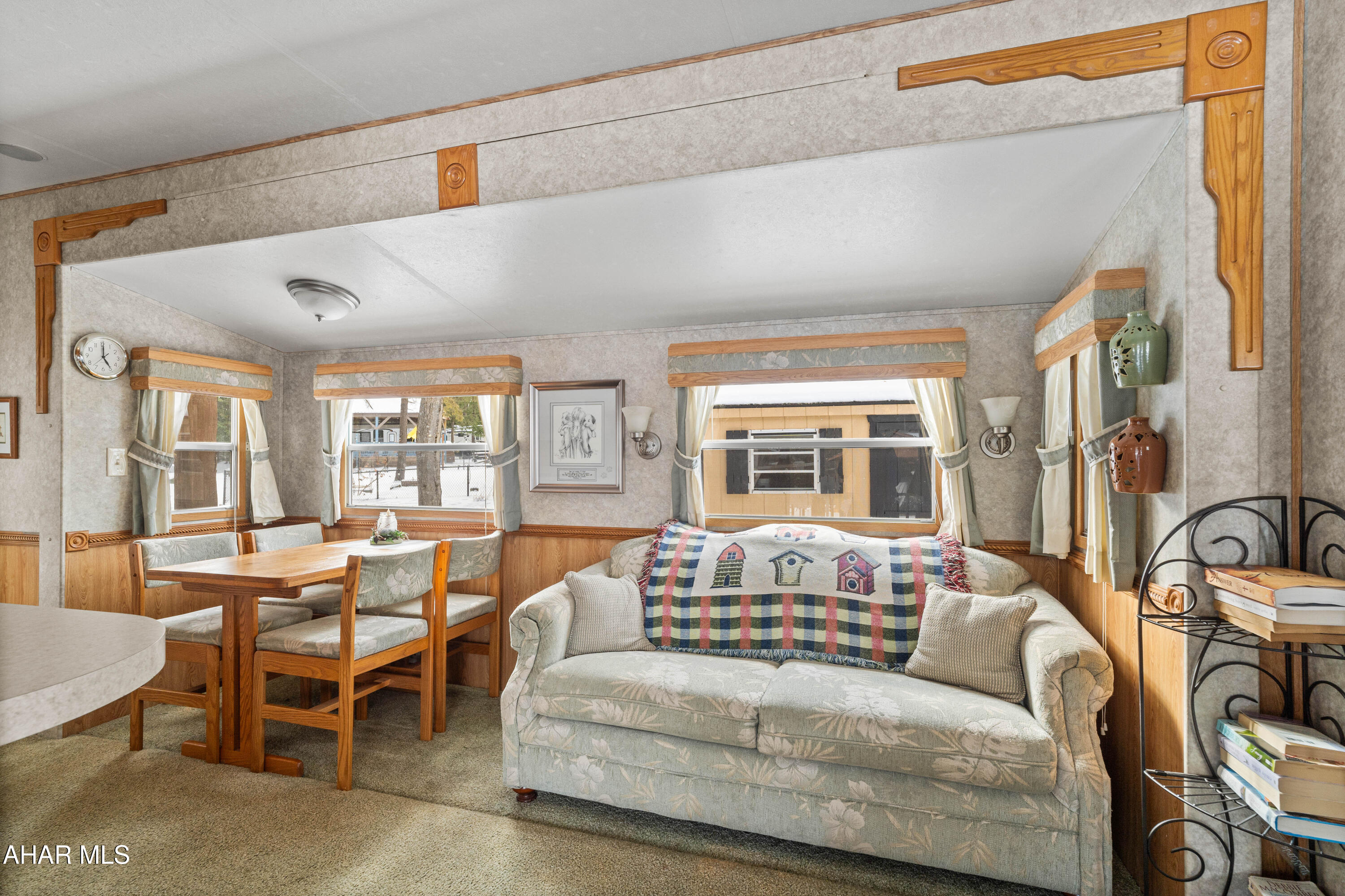 Glendale Yearound - Residential