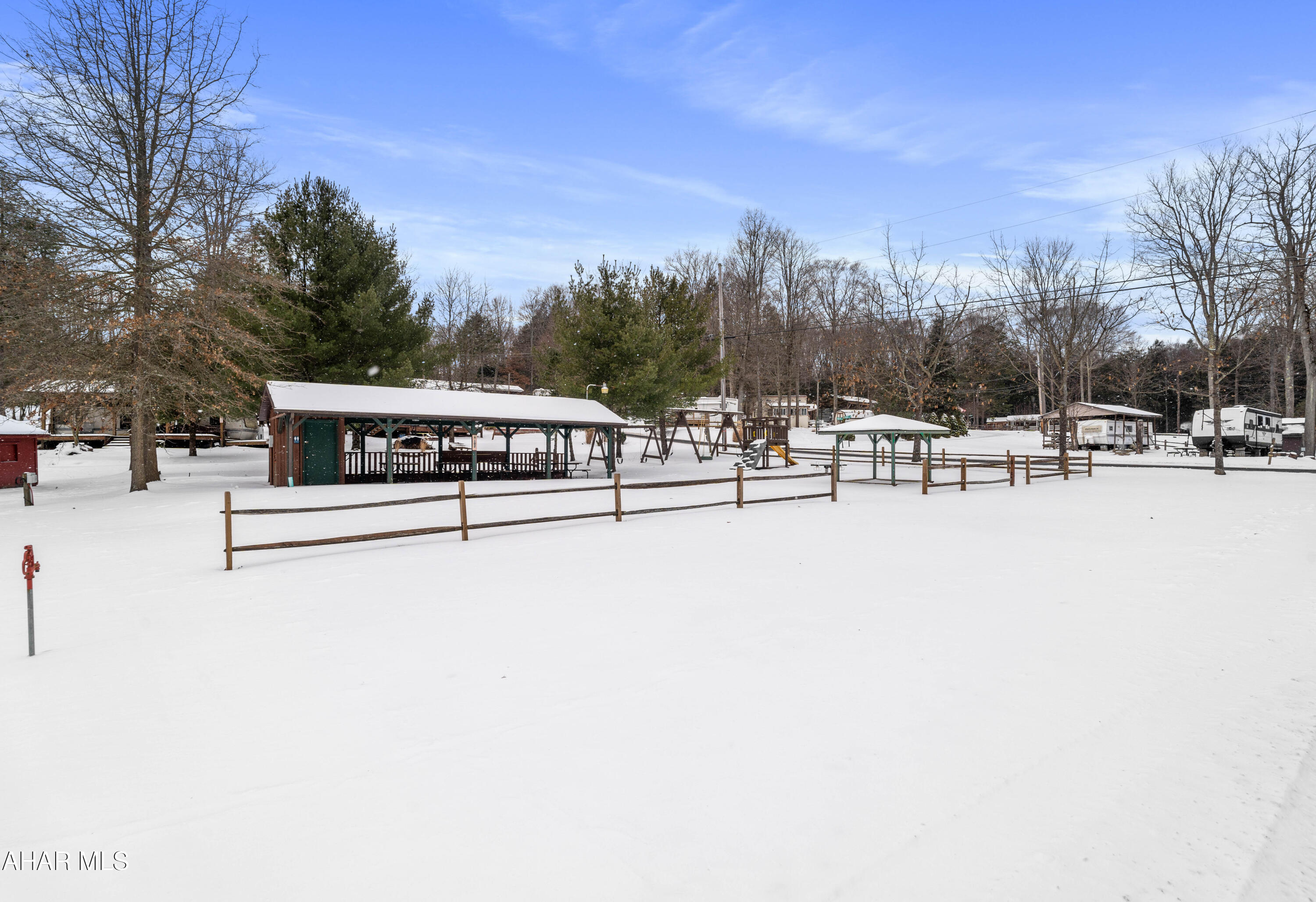 Glendale Yearound - Residential