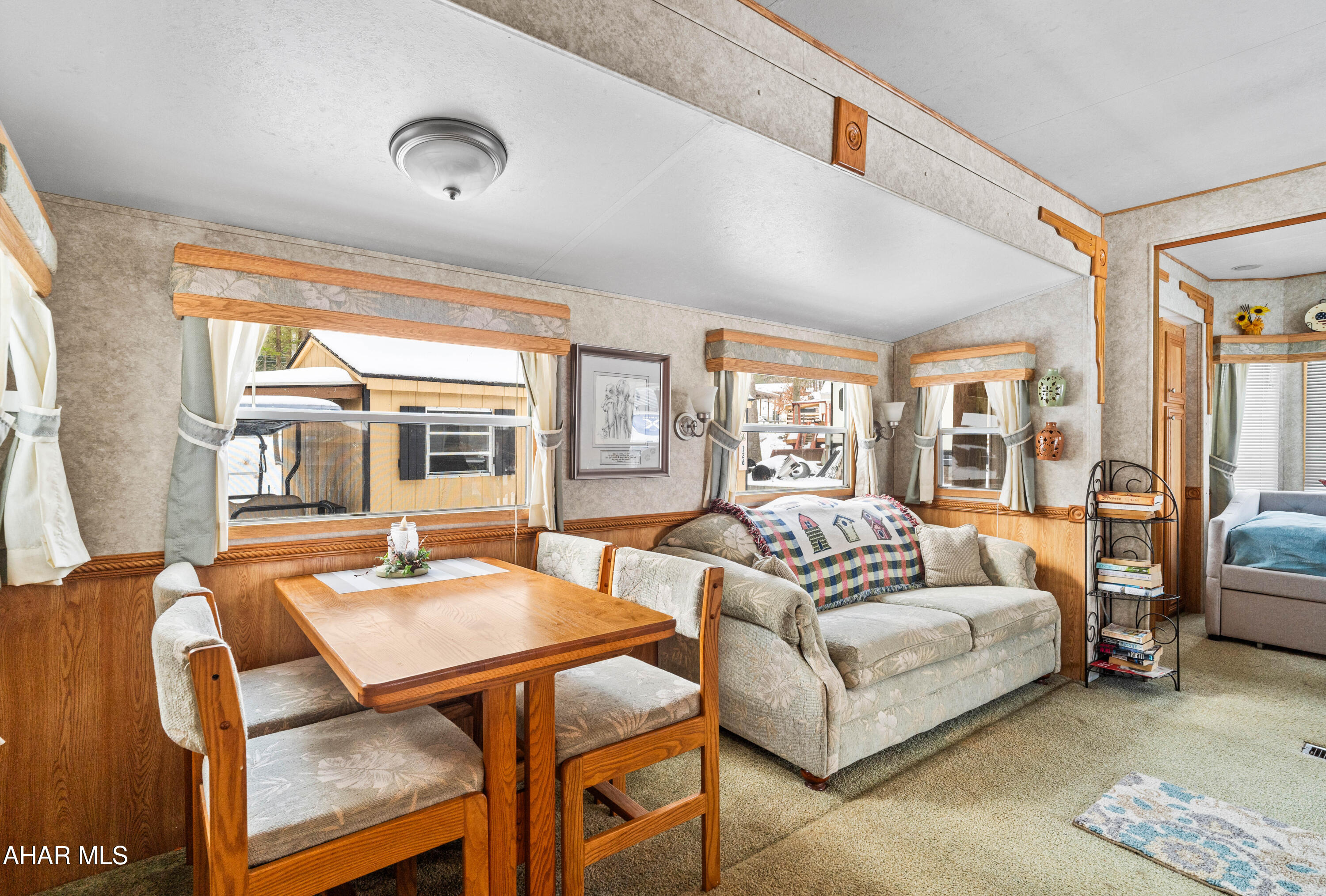 Glendale Yearound - Residential