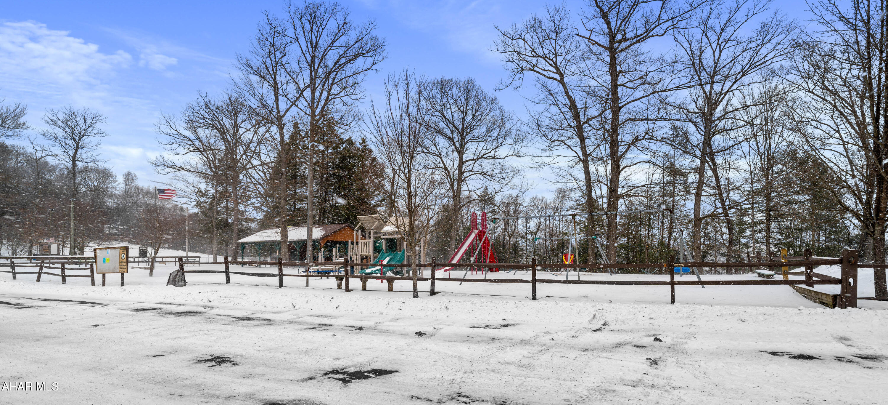 Glendale Yearound - Residential