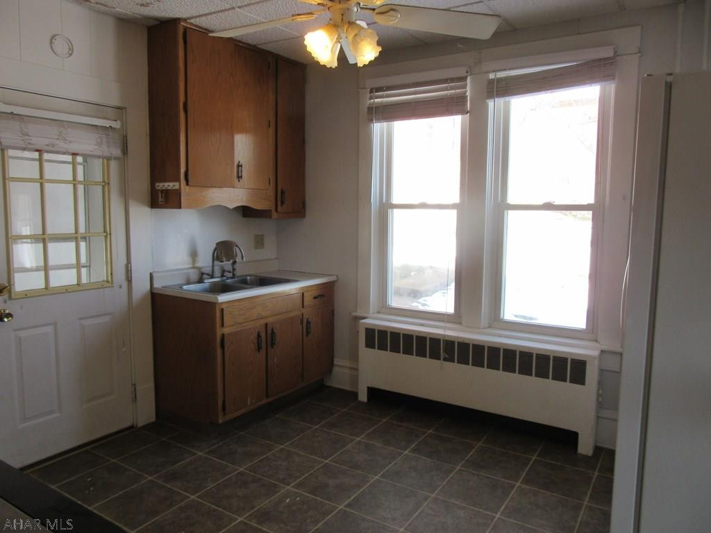 Unknown - Commercial Sale