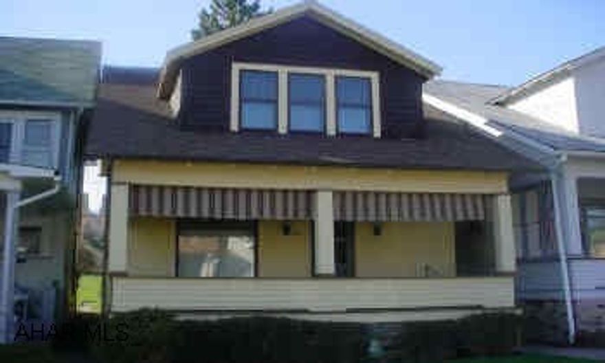 Great starter home in Fairview.  Good mechanics.  Quick Possession.