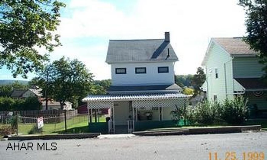 Cute & Cozy 2 Br on 43 x 120'  Lot.  First floor laundry with 1/2 bath.