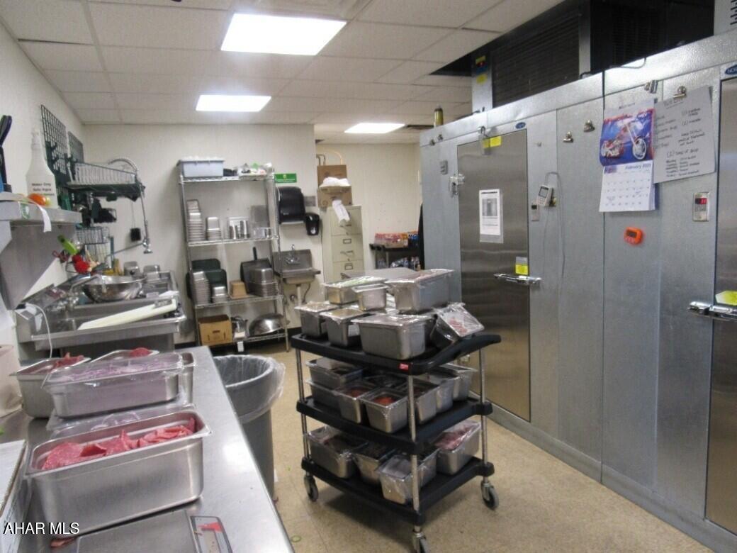 East End - Commercial Sale