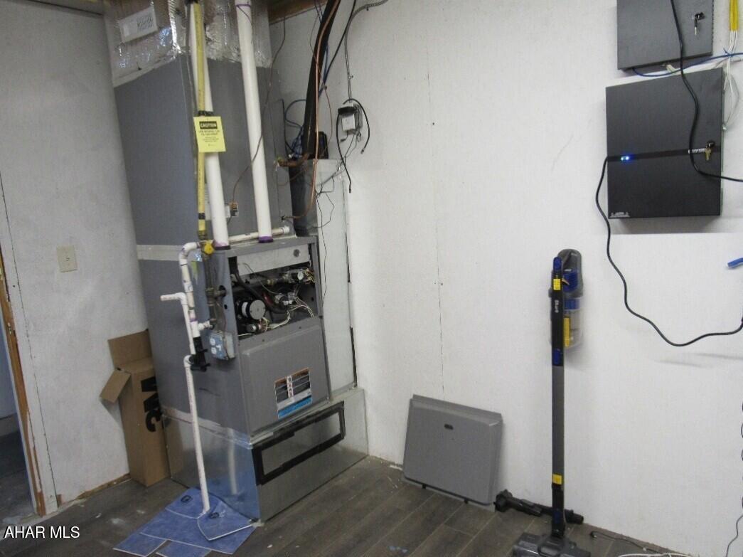 East End - Commercial Sale