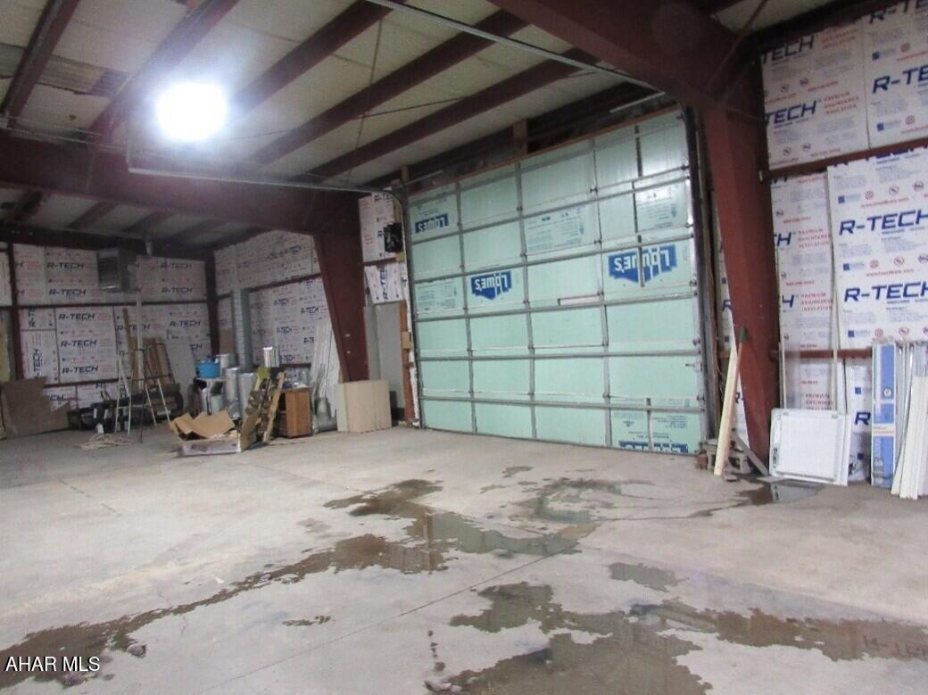 East End - Commercial Sale