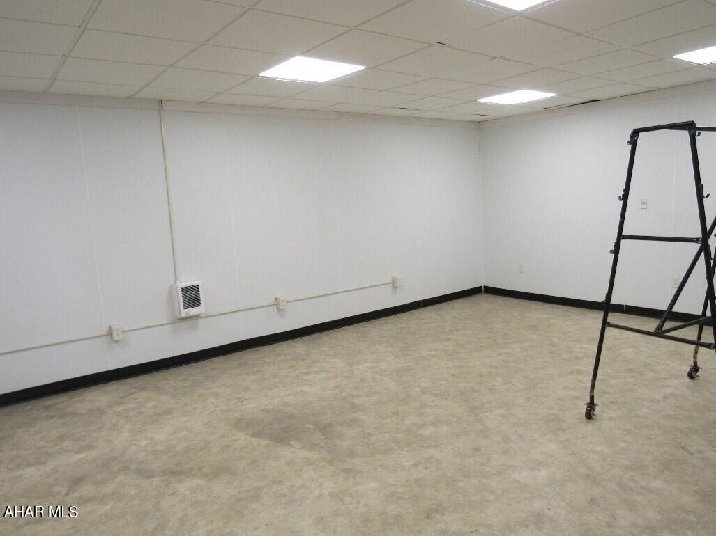 East End - Commercial Sale