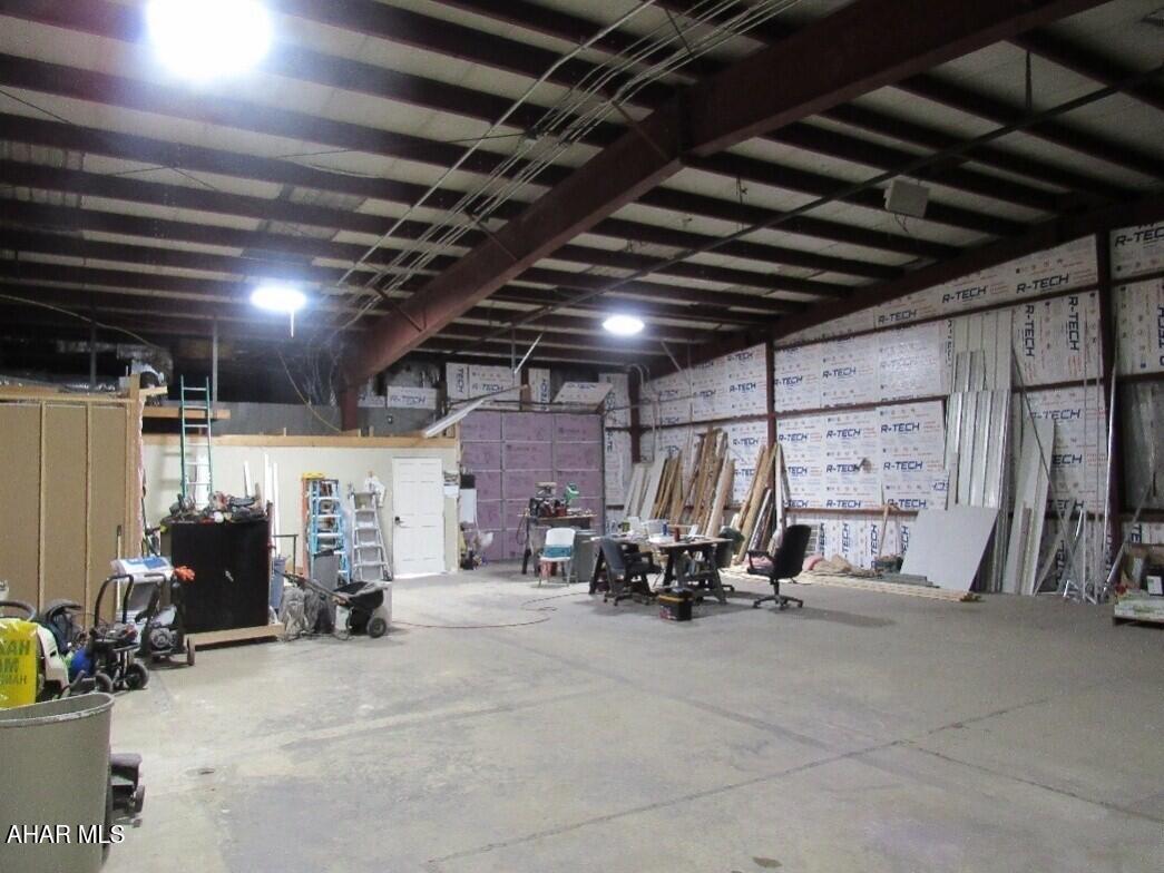 East End - Commercial Sale