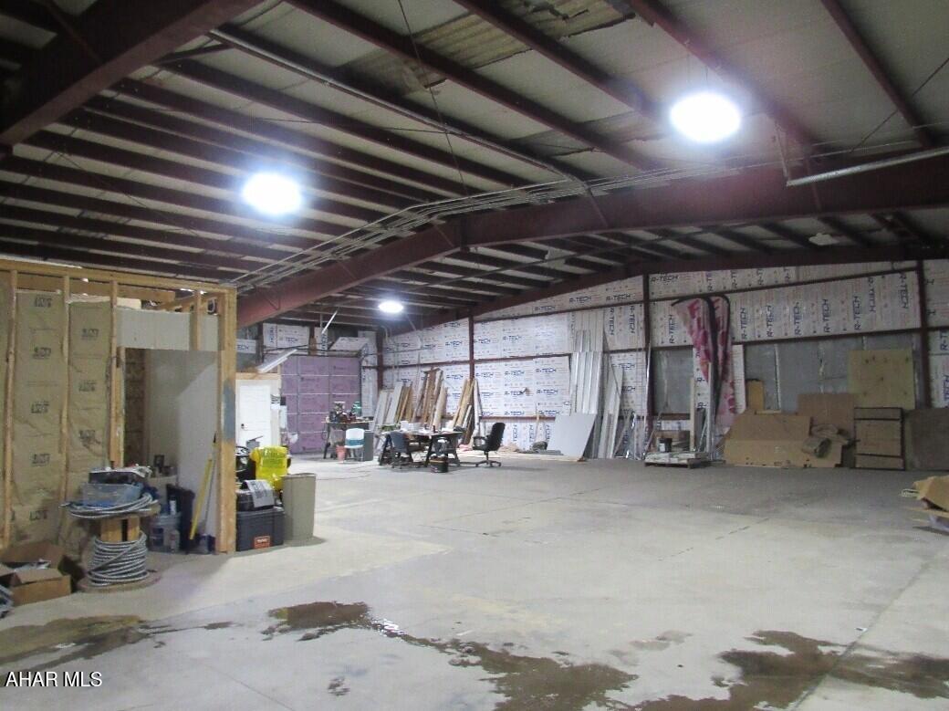 East End - Commercial Sale