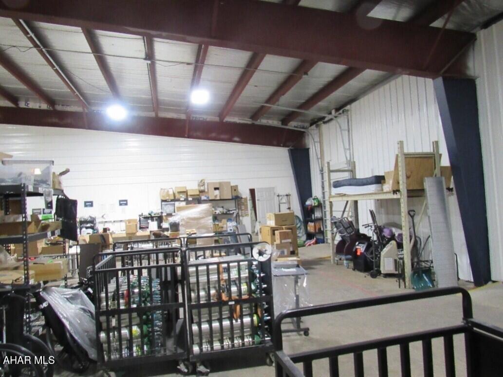 East End - Commercial Sale