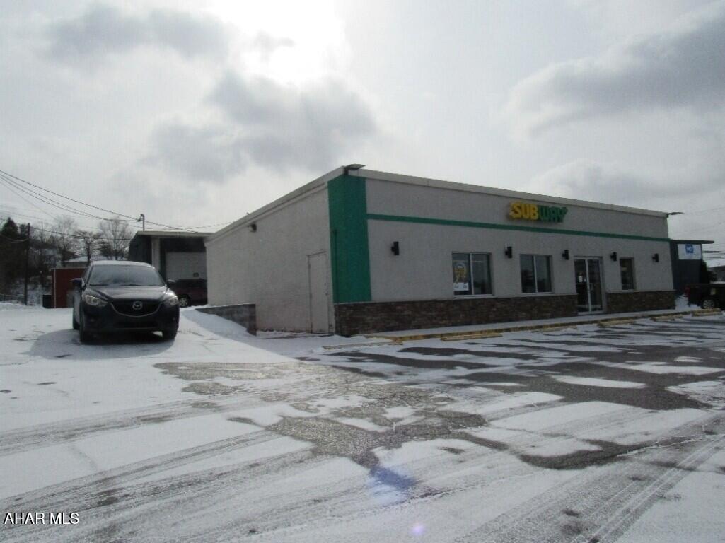 East End - Commercial Sale