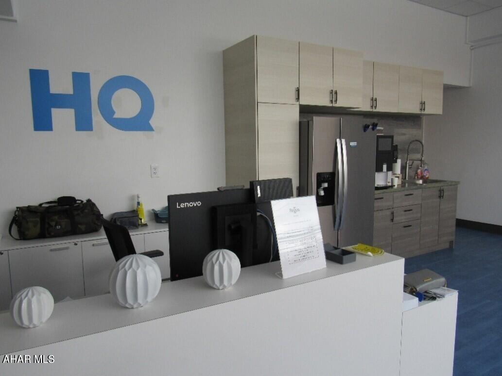 East End - Commercial Sale