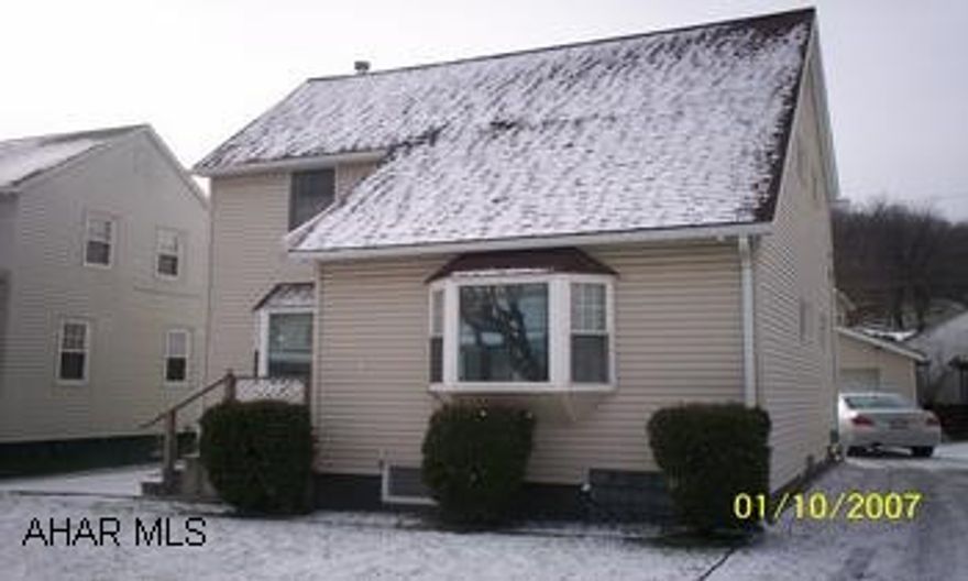 2-Story, 2BR, Formal Living Room, 3BA, Full Partially Finished Basement, 1.5 Stall Garage on 40 x 90 Lot. Fenced back yard, Patio, New Construction Windows, Oak Trim, Laundry Facilities on 2nd Floor.  New water and gas lines, New sidewalks, Heated Garage with 220 AMP Electric Service. Immaculate, Move in Condition!  Call Dan Laratonda.