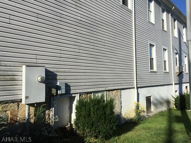 Unknown - Commercial Sale