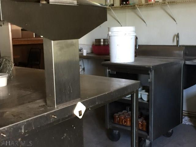 Unknown - Commercial Sale