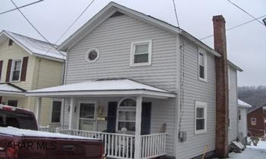 2 story, 2 BR, 1 bath vinyl sided home with a 8 x 10 shed.  Newer roof, central air, new windows & furnace. Off street parking. Call 472-4761 for more details. 2 story, 2 BR, 1 bath vinyl sided home with a 8 x 10 shed.  Newer roof, central air, new windows & furnace. Off street parking. Call 472-4761 for more details.