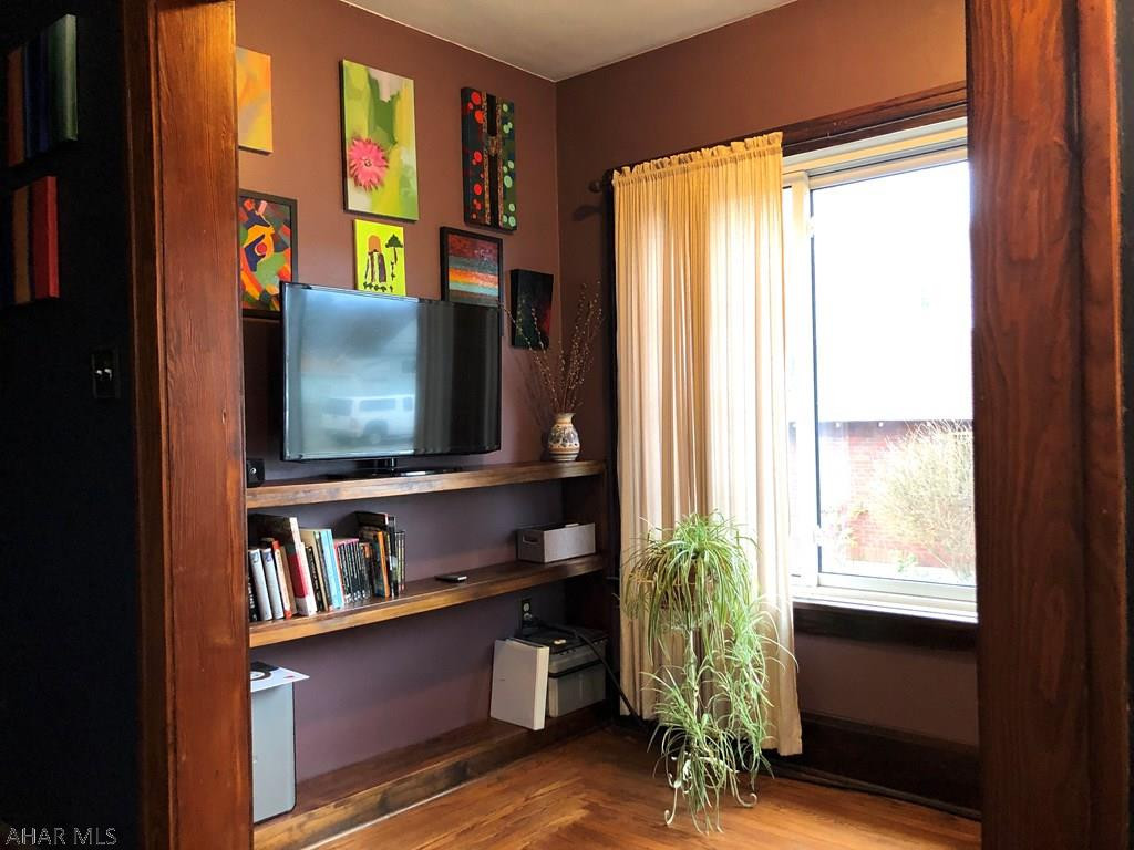 Juniata - Residential