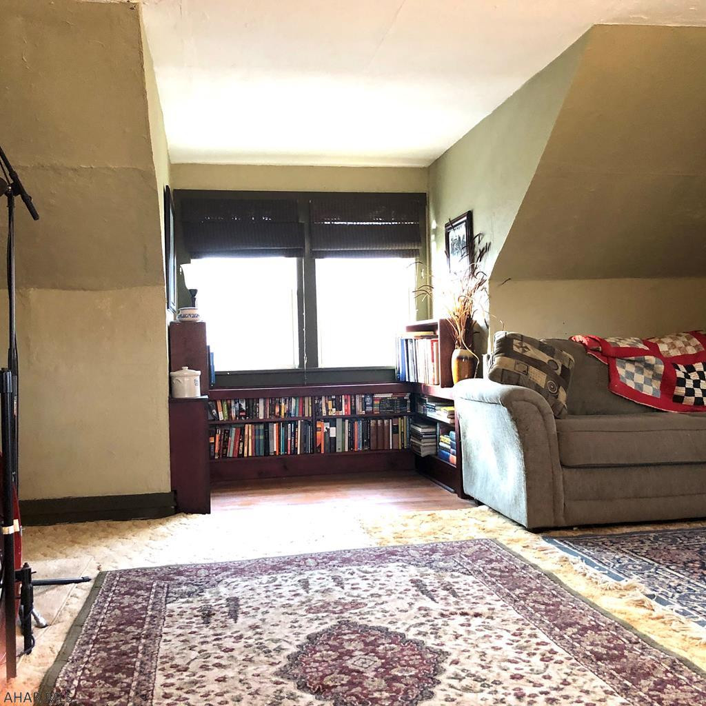 Juniata - Residential