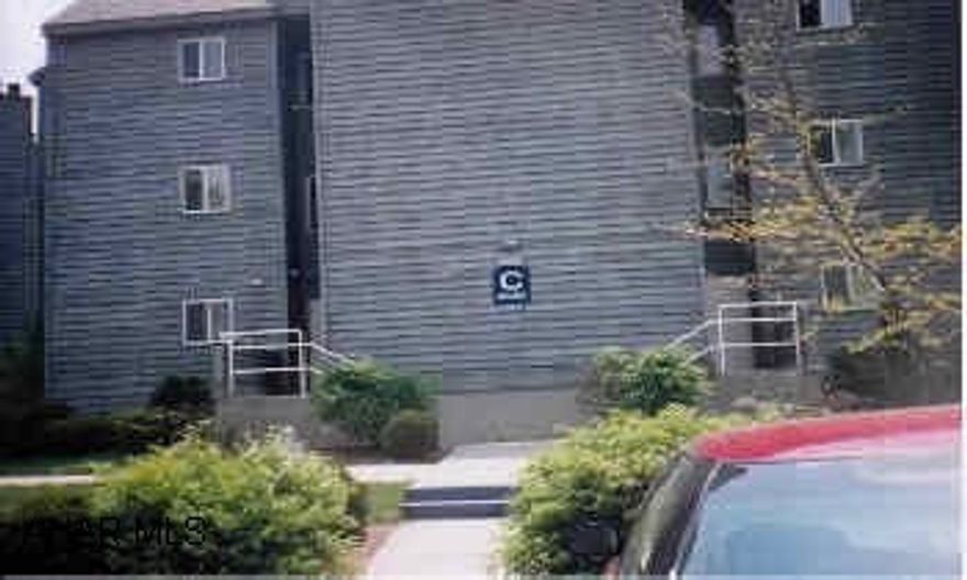 2nd floor studio condo.  Extra storage, sleeps 4.  Assoc Dues of $170/mo includes trash, cable, exterior maintenance, use of pools.