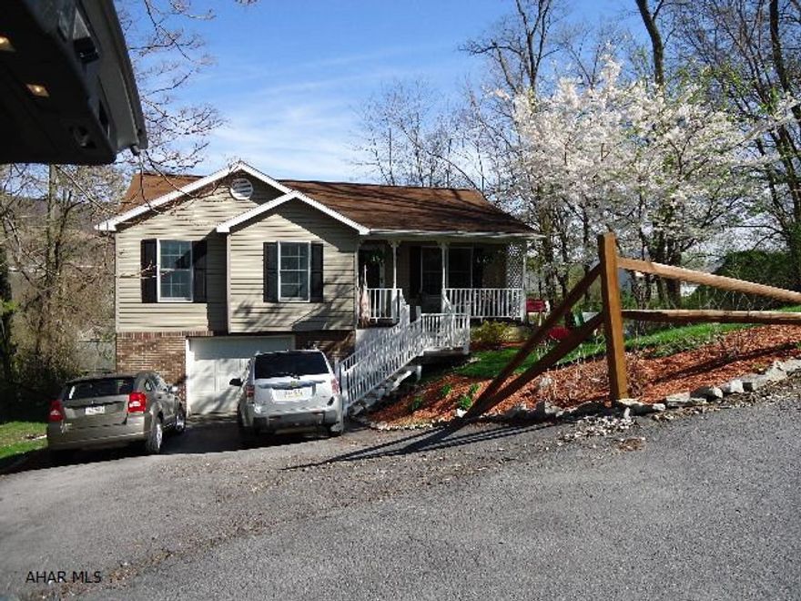 Nice raised ranch on dead end street with eat-in kitchen, new central air, new dishwasher, great view from deck. Lower level family room and bonus room for office or additional bedroom.