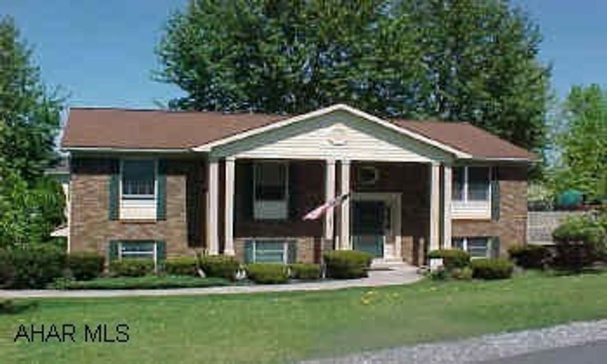 Terrific split entry in Brentwood section of Penn Farm. New countertops, sink and additional cabinets. Formal dining room, 3 bedrooms, 2.5 baths on fenced corner lot. Finished family room w/Ben Franklin stove. 2 car garage, great sun room leading to nice tiered deck. Move in condition. Call John Stultz for details.