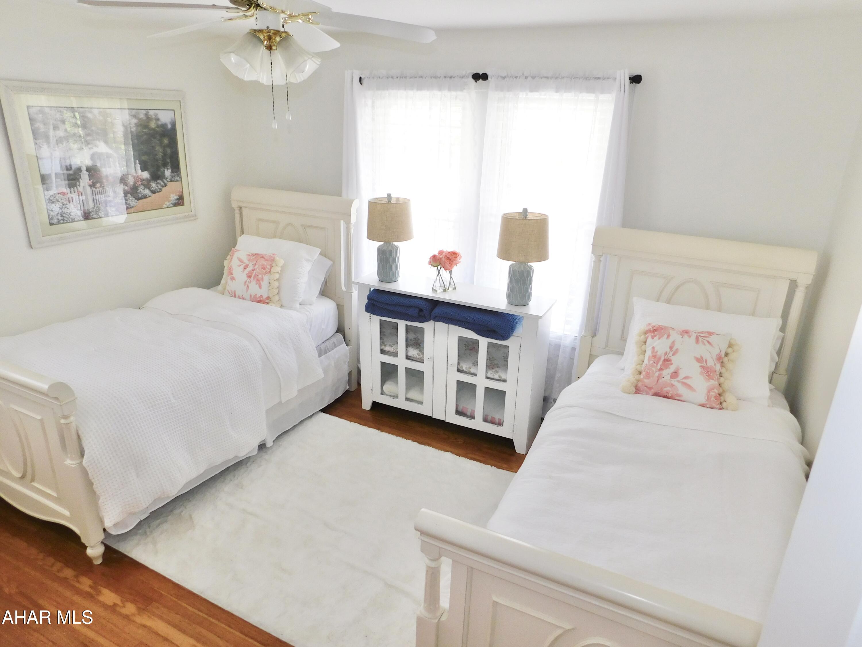 Llyswen - Residential