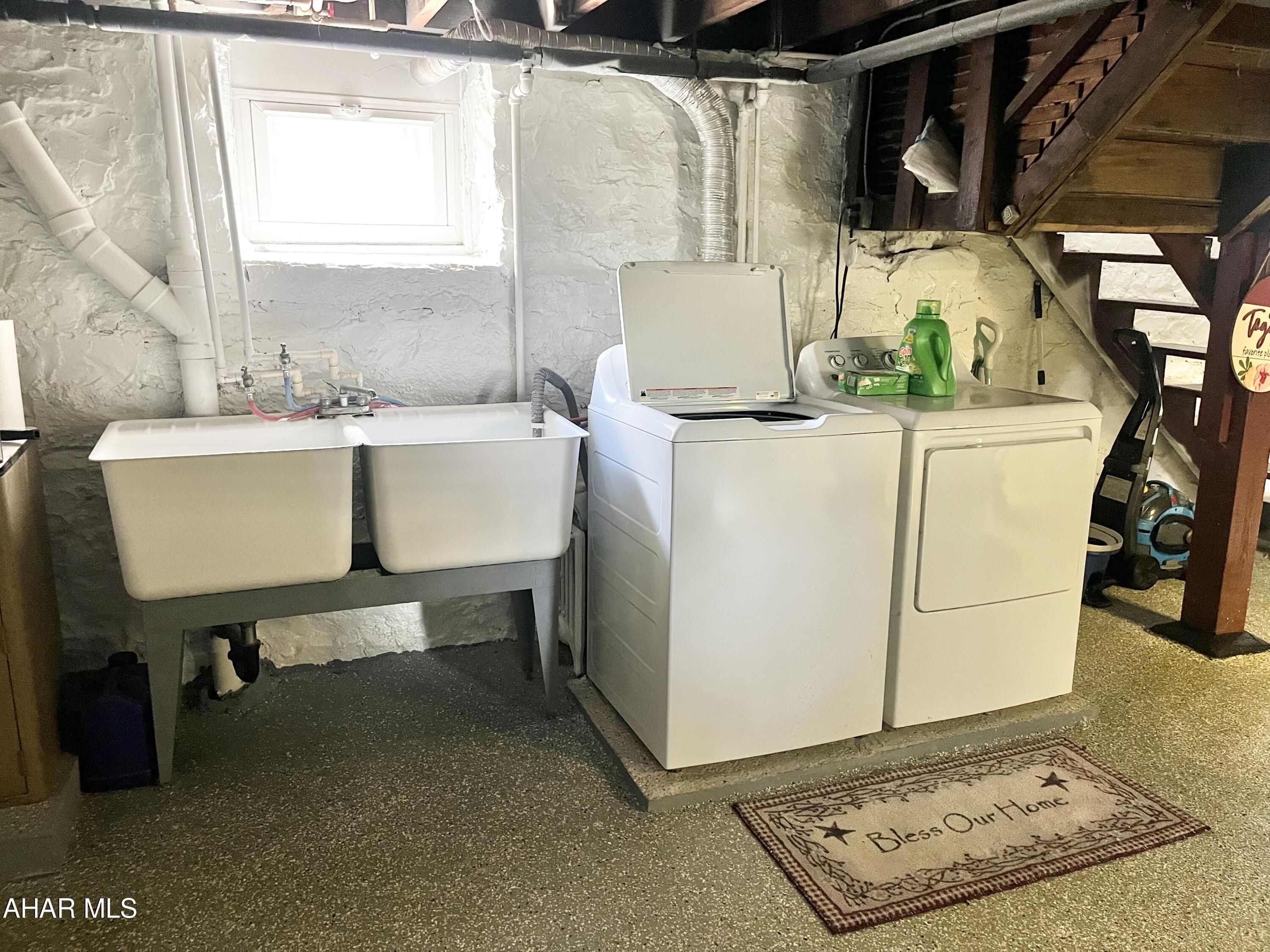 Llyswen - Residential