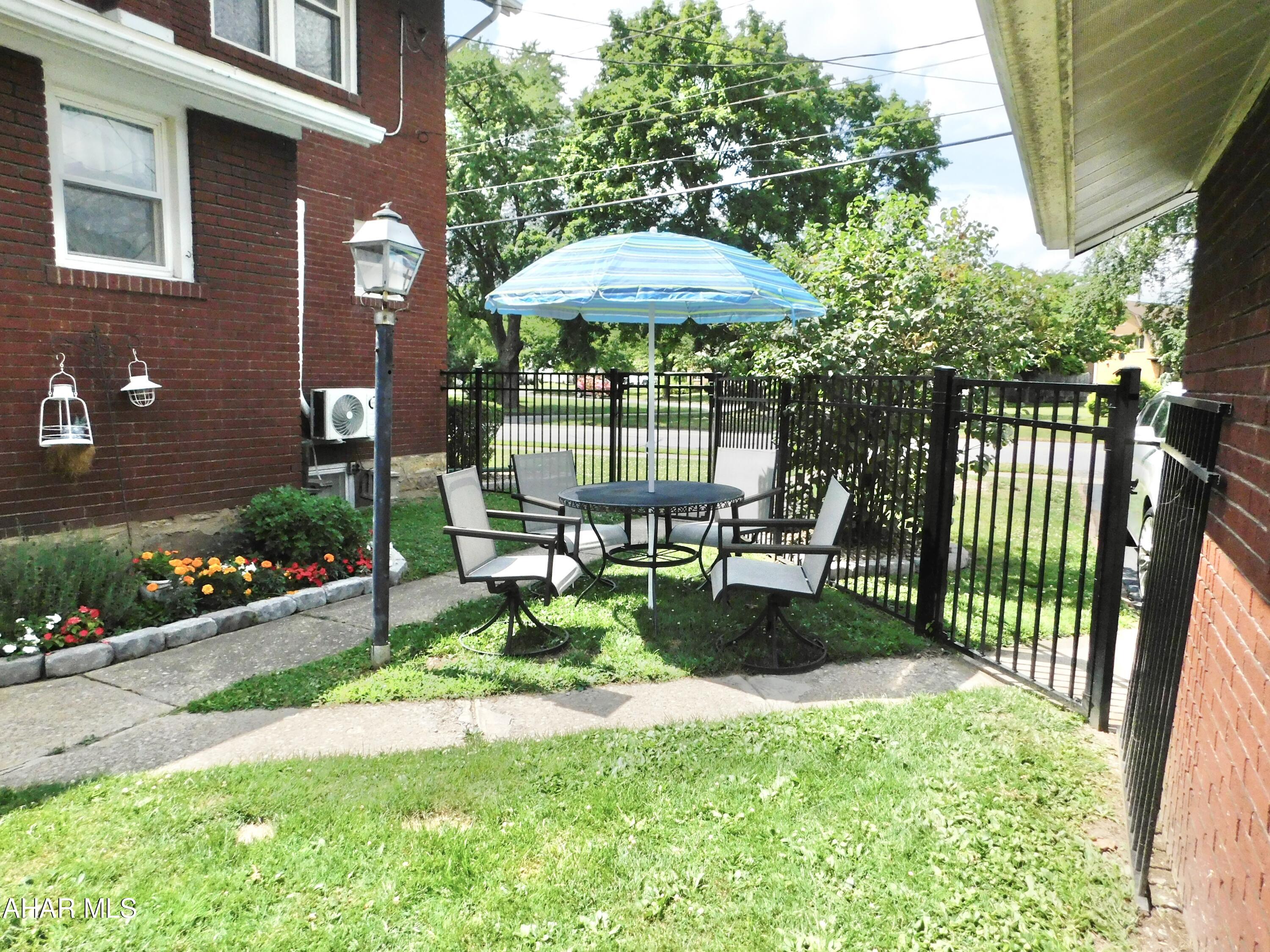 Llyswen - Residential