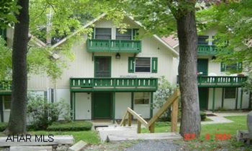 Cute totally remodeled lower level , 1 bedroom condo.  Sleeps 4.  New kitchen, bathroom, drywall and  insulation.  ceramic tile floor throughout.  Kitchen table will be replaced. Cute totally remodeled lower level , 1 bedroom condo.  Sleeps 4.  New kitchen, bathroom, drywall and  insulation.  Ceramic tile floor throughout.  Kitchen table will be replaced.