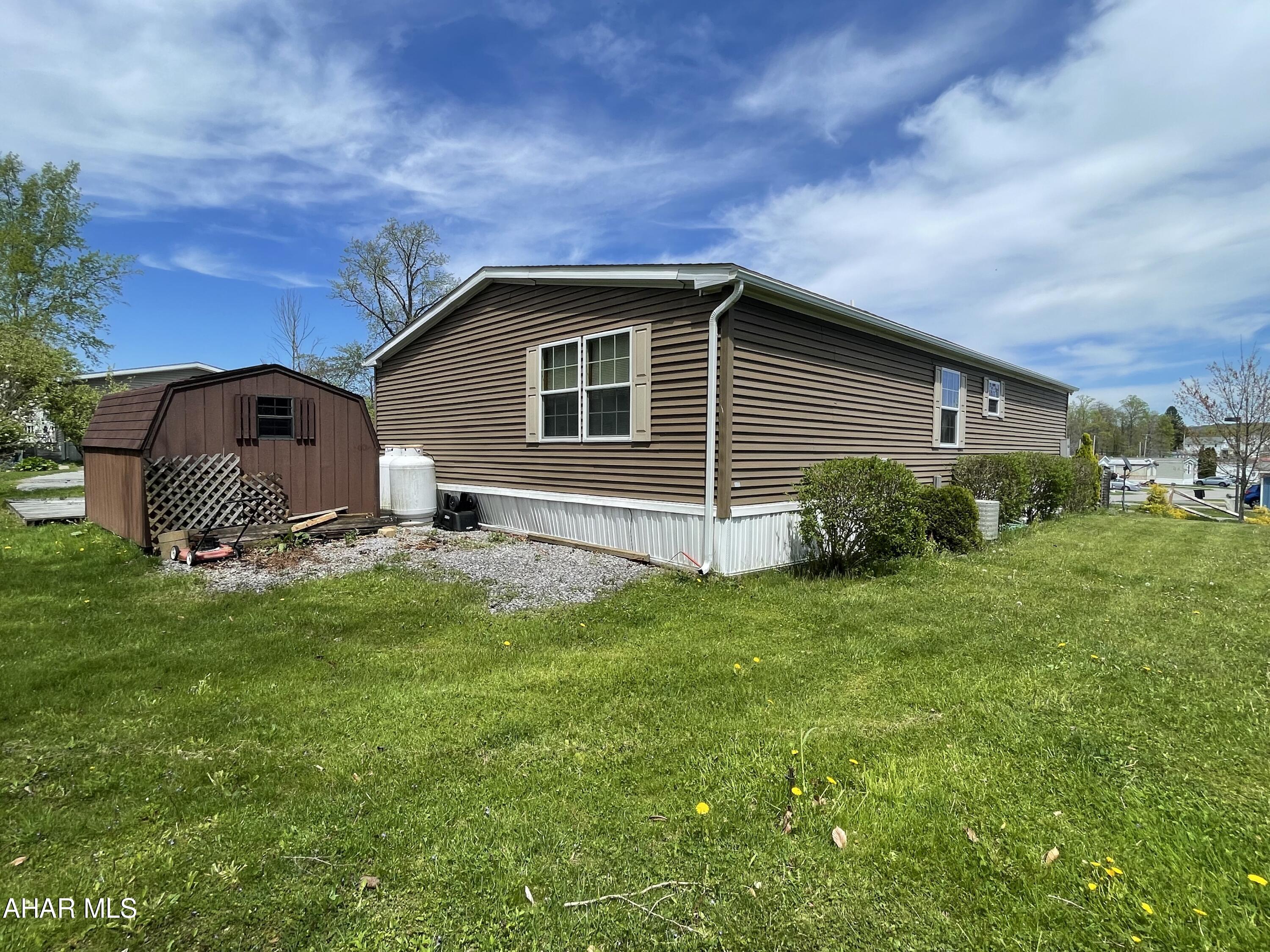 Laurel Woods - Residential