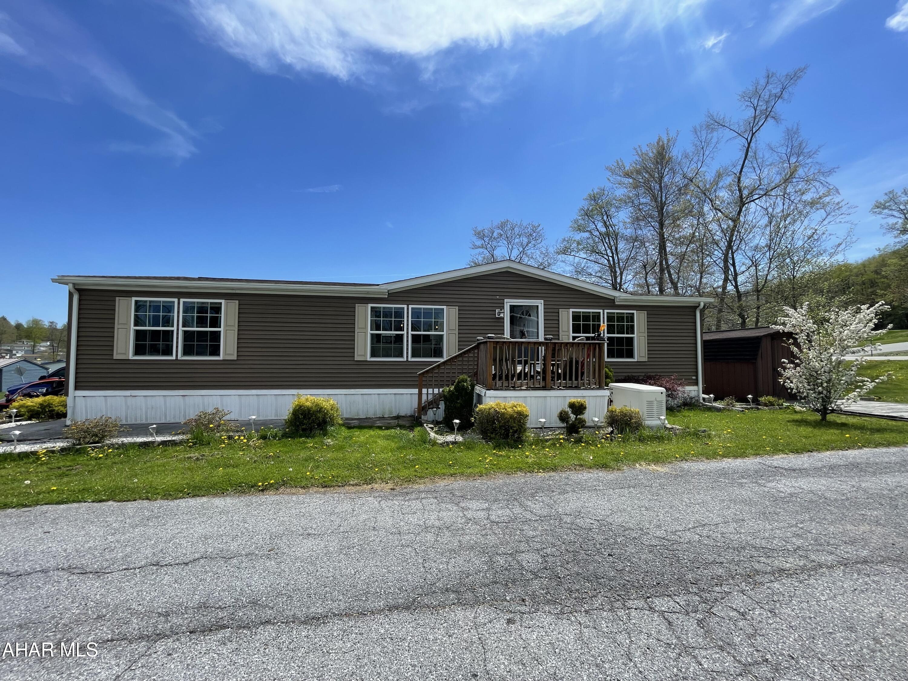 Laurel Woods - Residential