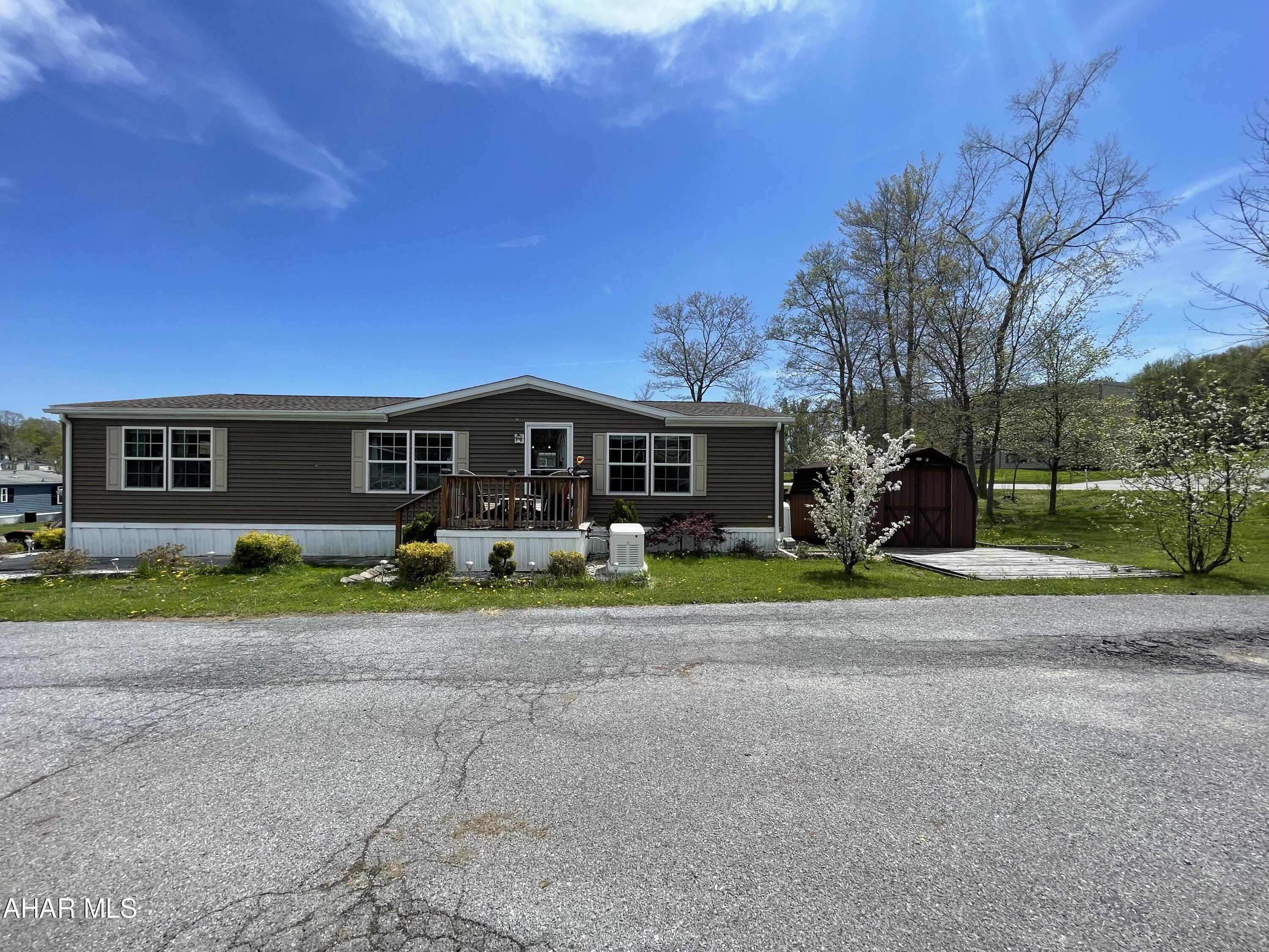 Laurel Woods - Residential